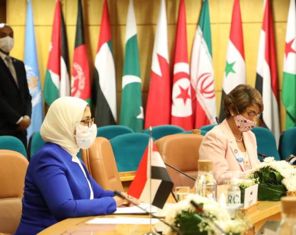 هالة زايد وزيرة الصحة والسكان