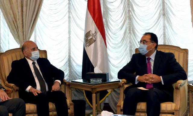 رئيس الوزراء مع وزير خارجية العراق