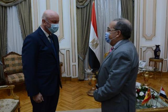 لقاء مرسي مع رامون جيل كاساريس سفير إسبانيا 