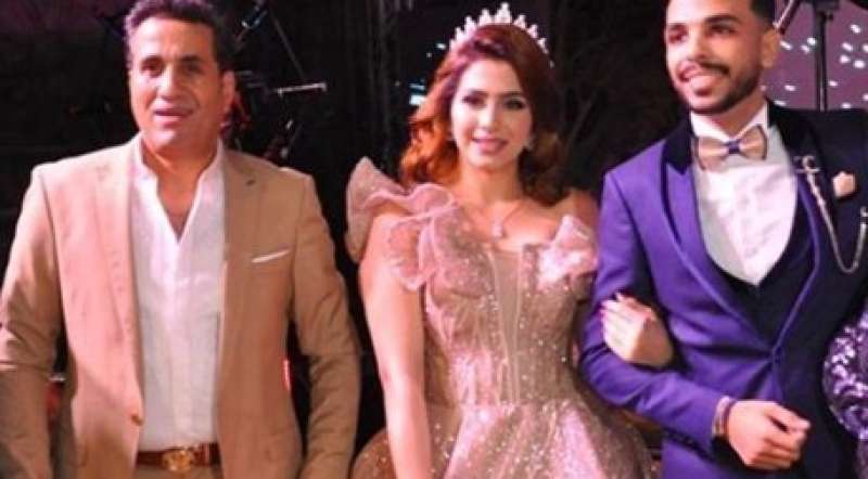 أحمد شيبة يحتفل بخطوبة ابنته وسط نجوم الغناء الشعبي (صور)