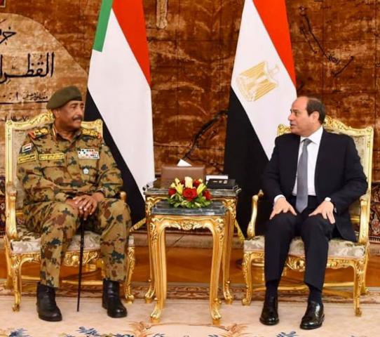 الرئيس السيسي ورئيس مجلس السيادة السوداني الفريق عبد الفتاح البرهان
