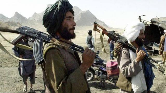 مقتل 100 مسلح من طالبان في هجوم عسكري جنوب أفغانستان