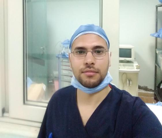 الدكتور حسام فتحي، أخصائي جراحات العظام