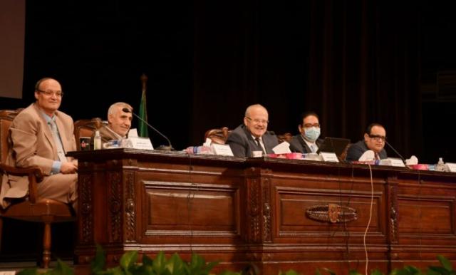 الخشت يعلن تقدم جامعة القاهرة في التصنيفات الدولية