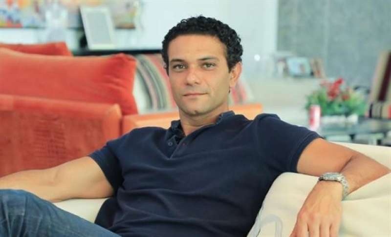 ماذا يفعل آسر ياسين في فترة العزل بعد إصابته بكورونا؟ (فيديو)