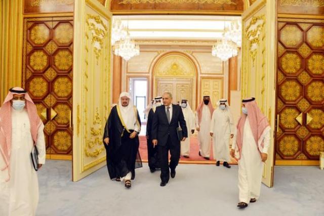 سفير مصر بالرياض يلتقي رئيس مجلس الشورى السعودي