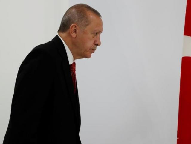 ”أردوغان اعتبرهم مسُّوا كرامته”.. بكري يكشف تفاصيل اعتقال 23 إخوانيًّا في تركيا