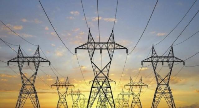 وزير الكهرباء يعرض على بريطانيا طفرة الاستثمار الأجنبي في الطاقة المتجددة بمصر
