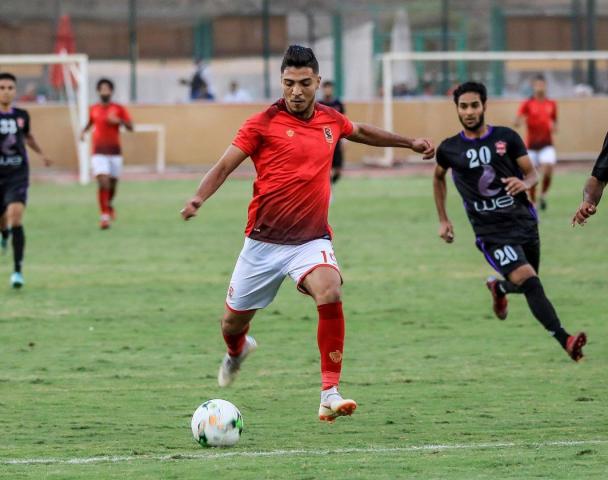 ”استعادة بريق رقم 10”.. أول تعليق من محمد شريف بعد عودته للأهلي