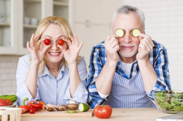 اطعمة تحمي من الشيخوخة