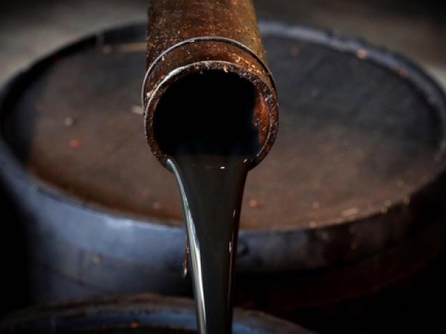 لقاح كورونا يؤثر على أسعار النفط ويقترب من 51 دولارا للبرميل
