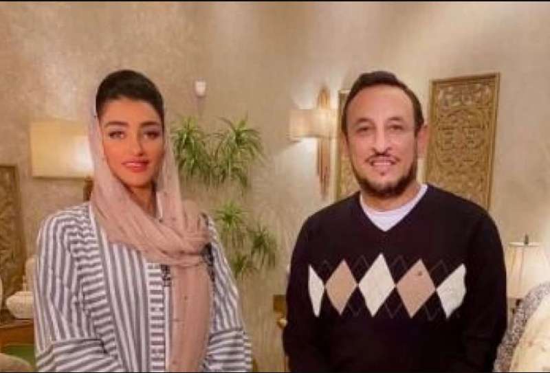 بعد ظهورها مع داعية.. رانيا يوسف تنتقد ”طرحة” الإعلامية هبه الأباصيري