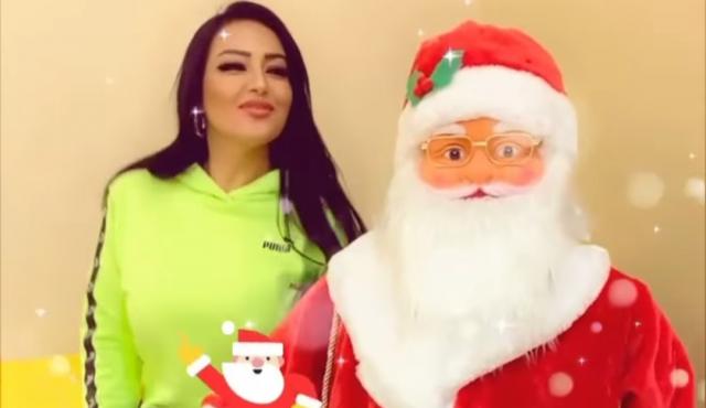 بوصلة رقص مع بابا نويل.. سمية الخشاب تحتفل بالعام الجديد (فيديو)
