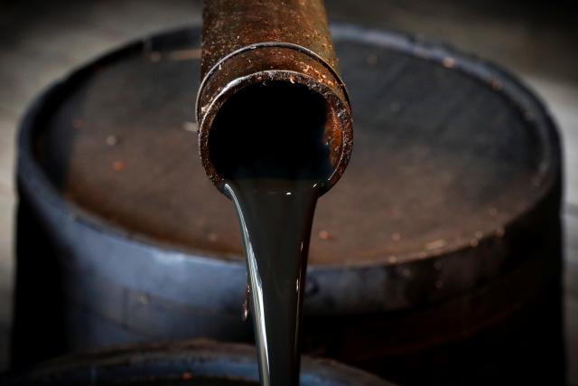 انخفاض كبير لأسعار النفط خلال تسوية تعاملات اليوم الجمعة