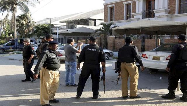 عاجل | مقتل 11 عامل بباكستان بعد اختطافهم في جبال بلوشستان