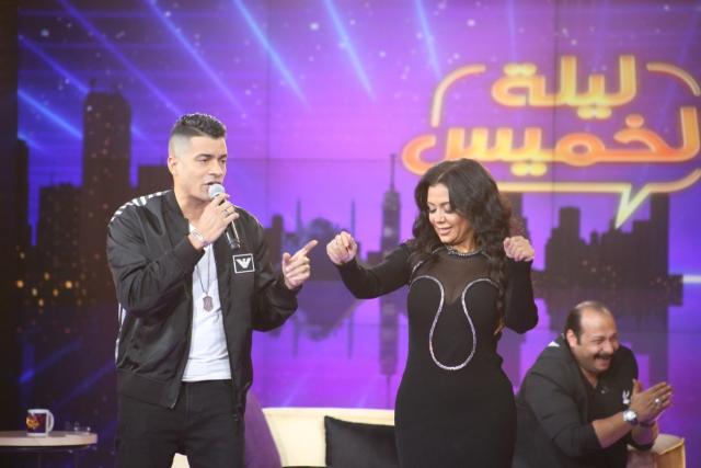 بوصلة رقص مع حسن شاكوش.. أول ظهور لـ رانيا يوسف بعد أزمتها الأخيرة