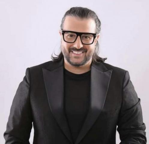 أزمات عائلية بين كريم أبو زيد ولقاء الخميسي بسبب ”أجازة مفتوحة”