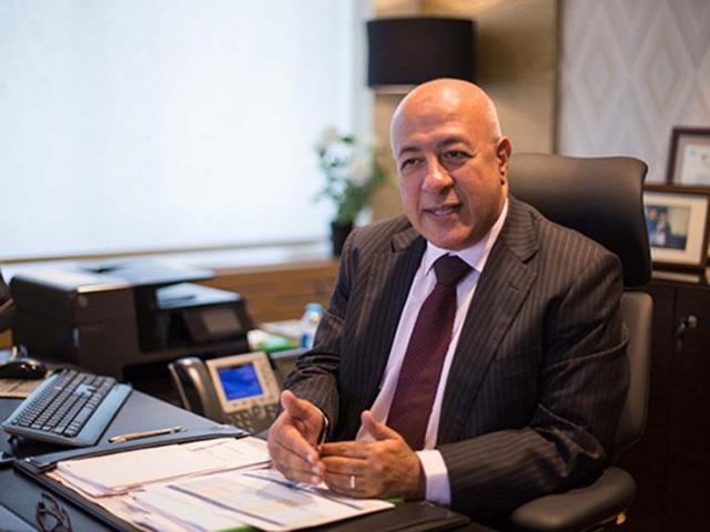  يحيي أبو الفتوح، نائب رئيس البنك الأهلي المصري
