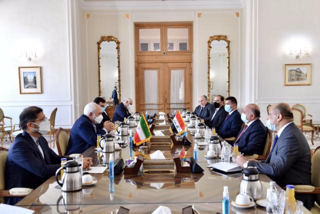 وزير الخارجية الايراني يستقبل نظيره العراقي
