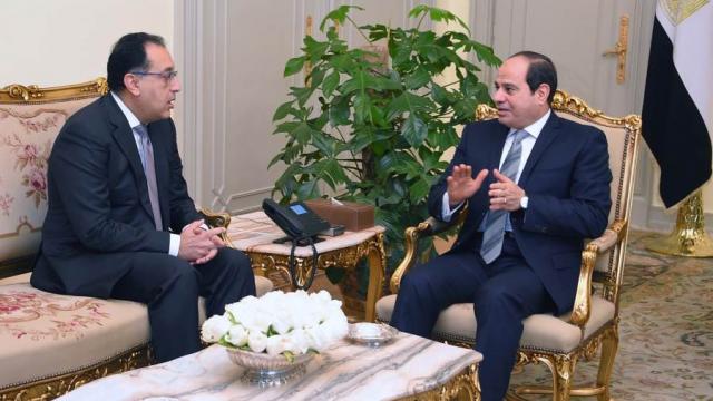 مصطفى مدبولي رئيس الوزراء والرئيس السيسي