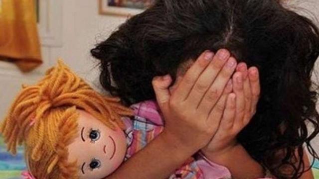 طفلة-ارشيفية