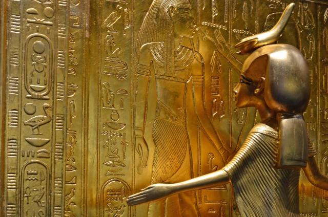 آثار توت عنخ آمون