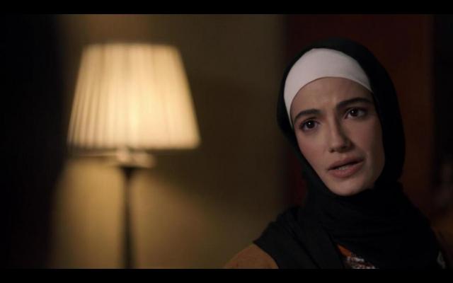 الحلقة 23 | هل تنقذ نيللي كريم  شقيقتها تارا عماد من الفضيحة في ”ضد الكسر”؟