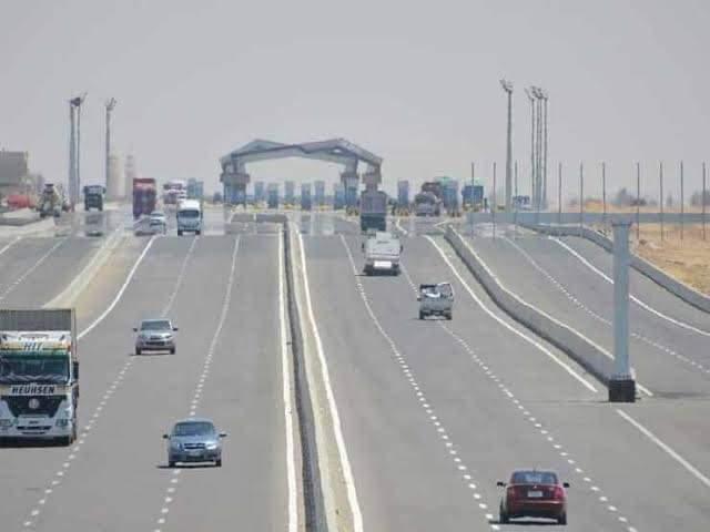 في رابع أيام العيد.. سيولة مرورية على أغلب الشوارع الرئيسية والمحاور بالقاهرة والجيزة