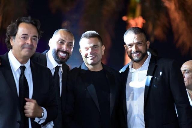 عمرو دياب في حفل زفاف ابن ابوالعينين