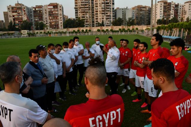 وزير الرياضة يشهد تدريب المنتخب الأولمبي قبل المشاركة في أولمبياد طوكيو