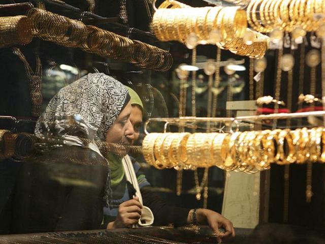 عاجل | تراجع كبير لأسعار الذهب في مصر خلال تعاملات اليوم الأحد