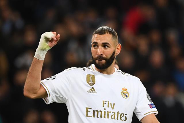 ريال مدريد يوجه رسالة خاصة لكريم بنزيما بعد «ديربي»