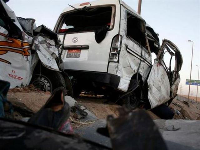 إصابة 10 أشخاص في انقلاب ميكروباص على طريق أبو سمبل بأسوان