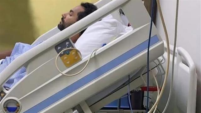 عاجل | أحمد فهمي يطمئن الجمهور على شقيقه بعد نقله للمستشفى