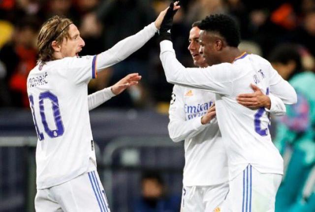 أنشيلوتي يعلن قائمة ريال مدريد لمواجهة برشلونة