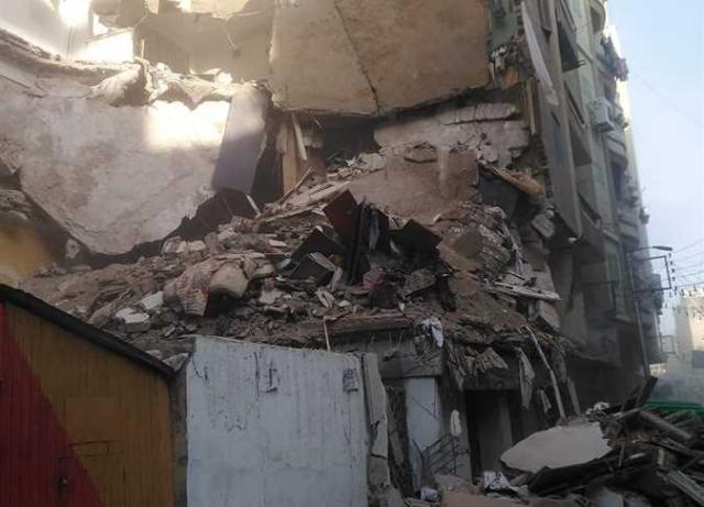 ”منزله انهار”.. الحماية المدنية تنقذ عجوز من الموت تحت الأنقاض في قنا