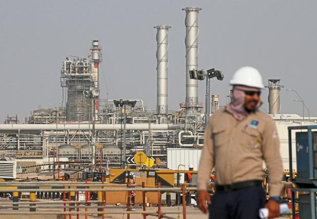 عاجل | الرئيس السيسي يوجه وزارة البترول بسرعة توصيل الغاز إلى لبنان