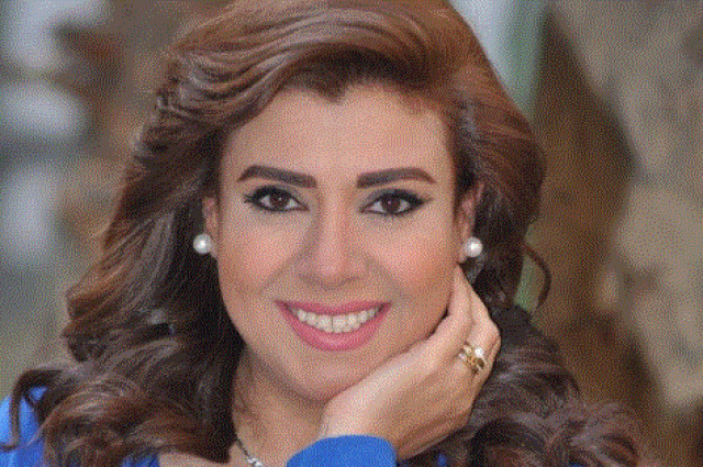 نشوى مصطفى