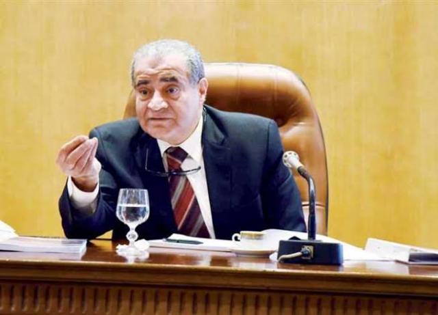 وزير التموين يكشف حقيقة رفع سعر رغيف الخبز