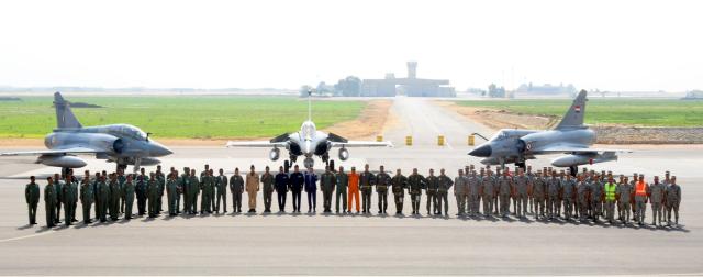 تدريباً مشتركاً بين القوات المصرية الجوية والقوات الهندية 