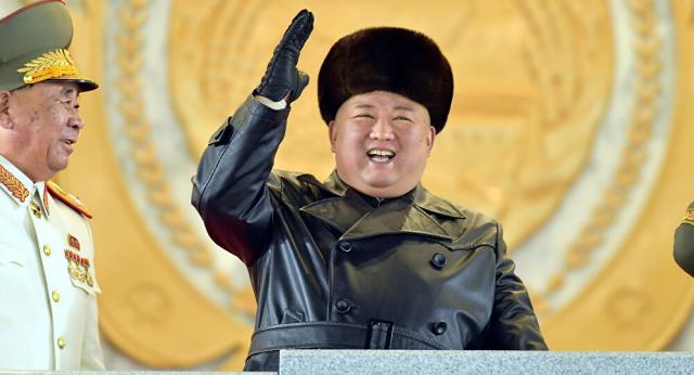 ”أزال صورة أبوه وجده”.. زعيم كوريا الشمالية ينقلب على أسلافه