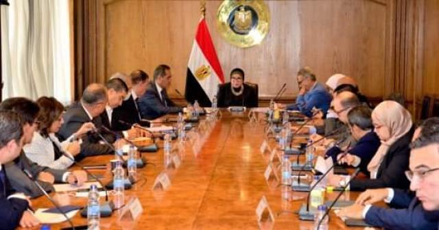 وزيرة التجارة تبحث مع ممثلي المجالس التصديرية سبل تعزيز الصادرات المصرية للأسواق الخارجية