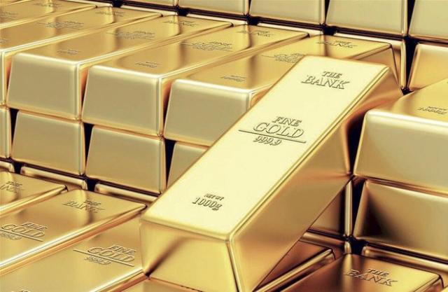 انخفاض سعر الذهب العالمي اليوم وسط ترقب تصريحات الفيدرالي