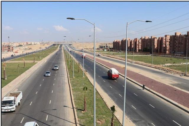 وزير الإسكان يستعرض عددا من مشروعات الطرق بمدينة 6 أكتوبر