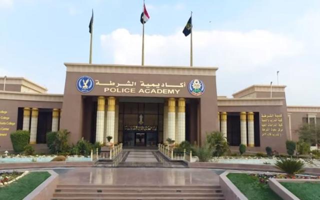 أكاديمية الشرطة تستقبل وفدا من أعضاء هيئة التدريس بكلية الدفاع الإماراتى