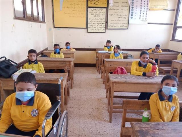 امتحانات نصف العام