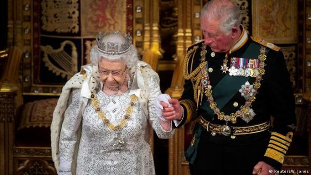 ملكة بريطانيا تلغي مأدبة الغداء خوفصا من كورونا