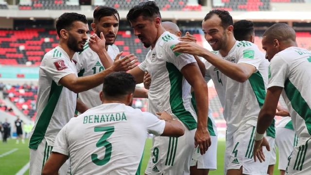 بـ11 لاعبا.. منتخب الجزائر يبدأ استعداداته لكأس أمم إفريقيا في الدوحة