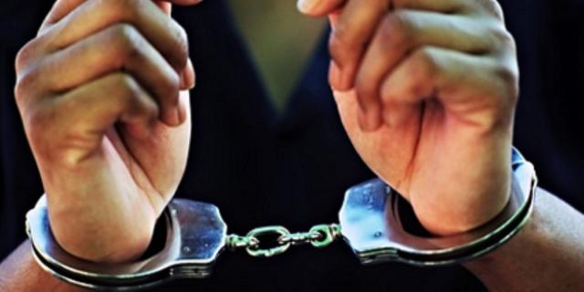 القبض على موظف اختلس من عهدته بإحدى شركات المجمعات الاستهلاكية