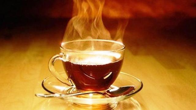 الشاي الساخن يسبب السرطان